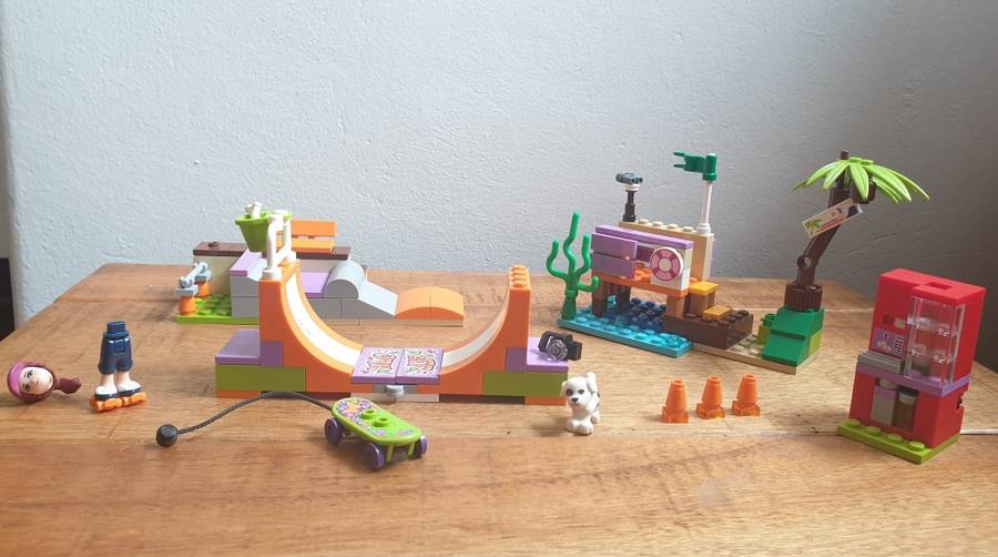 LEGO Heartlake Skate Park